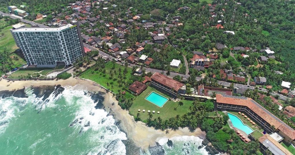 Hasara Oceanfront Apartments Galle Ngoại thất bức ảnh